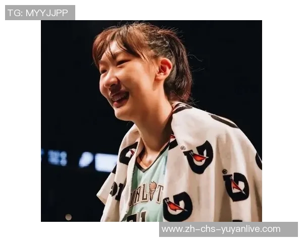 中国女篮迎来15岁2米04新星崛起偶像韩旭父亲曾为八一队球员